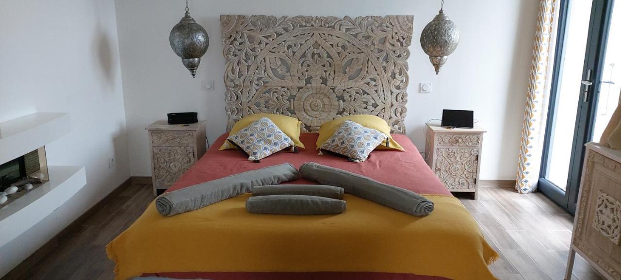 Chambre D'Hotes Des Loyes Bed & Breakfast Jaillans Bagian luar foto