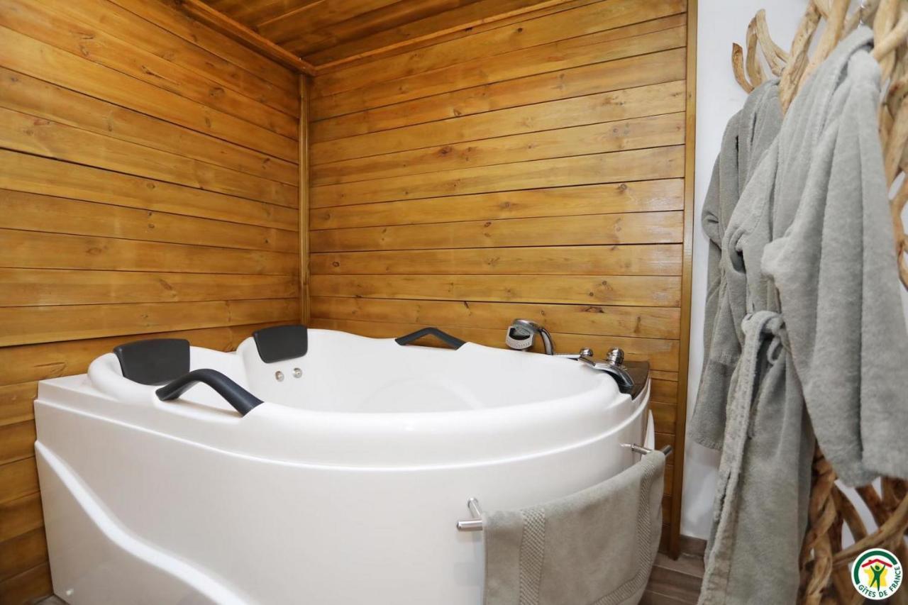 Chambre D'Hotes Des Loyes Jaillans Bagian luar foto